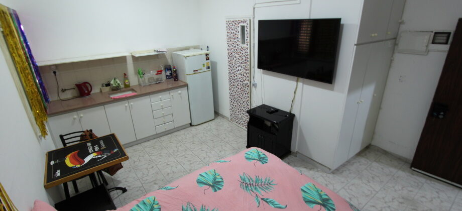 Studio Semi-Meublé (Rez de Chaussée) Bograshov 28m² Studio Semi-Meublé (Rez de Chaussée) Bograshov 28m²