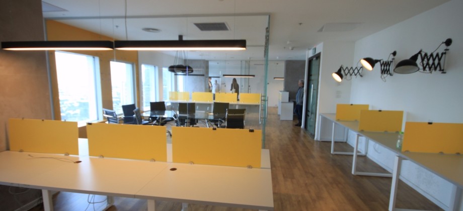 Bureaux (Etage Elevé) Azrieli 175m² Bureaux (Etage Elevé) Azrieli 175m²