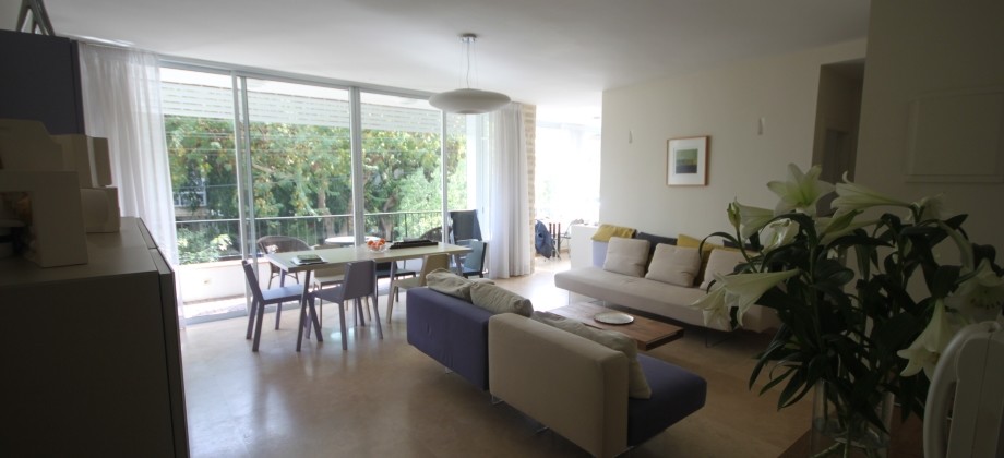 3 Pièces (1er Etage) Sokolov Basel 82m² 3 Pièces (1er Etage) Sokolov Basel 82m²