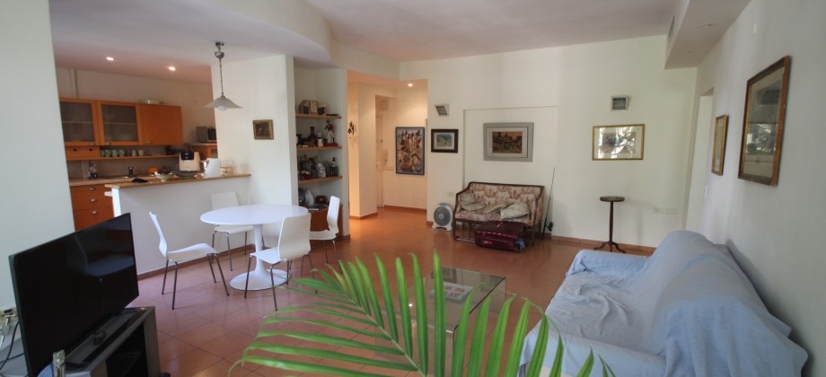 4 Pièces (2ème étage) Shlomo Hamelech 115m² 4 Pièces (2ème étage) Shlomo Hamelech 115m²