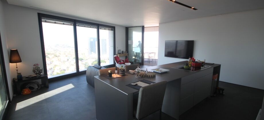2.5 Pièces (15 ème étage) « White City Tower » 112m² 2.5 Pièces (15 ème étage) « White City Tower » 112m²