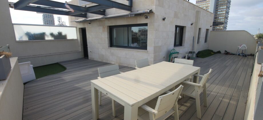 Duplex 4 Pièces (5 ème étage) Bar Kochba 158m² Duplex 4 Pièces (5 ème étage) Bar Kochba 158m²