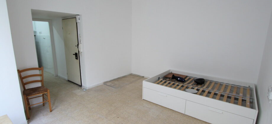 Studio (1er étage) Ben Gurion 35m² Studio (1er étage) Ben Gurion 35m²