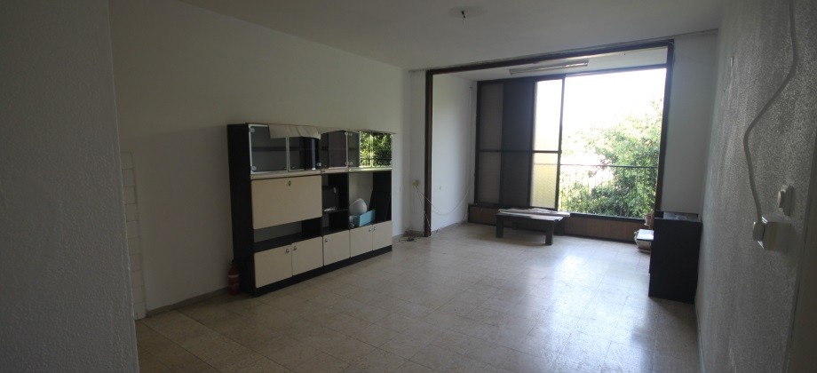 3.5 Pièces (3 ème étage) Dizengoff Namal 83m²